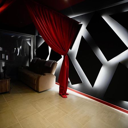 L Unique Cinema Room 格勒诺布尔 外观 照片