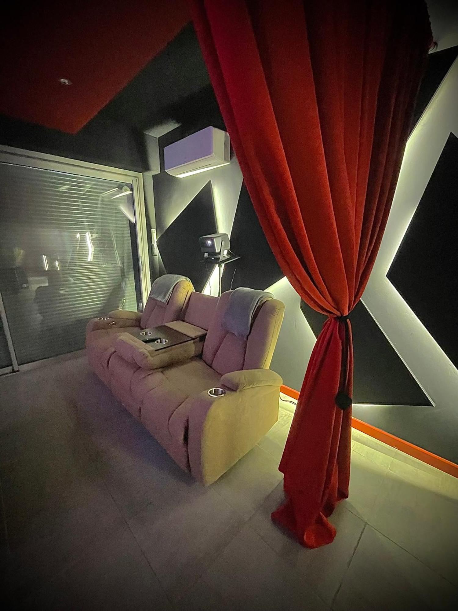 L Unique Cinema Room 格勒诺布尔 外观 照片